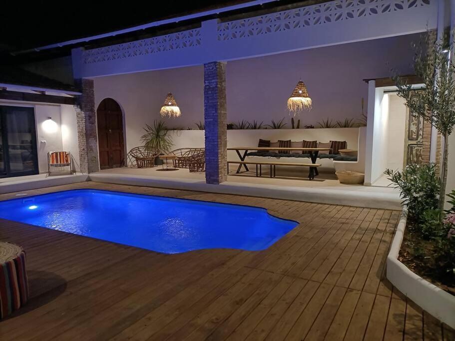 Maison Avec Piscine A Valencia Bagian luar foto