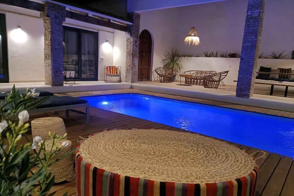 Maison Avec Piscine A Valencia Bagian luar foto